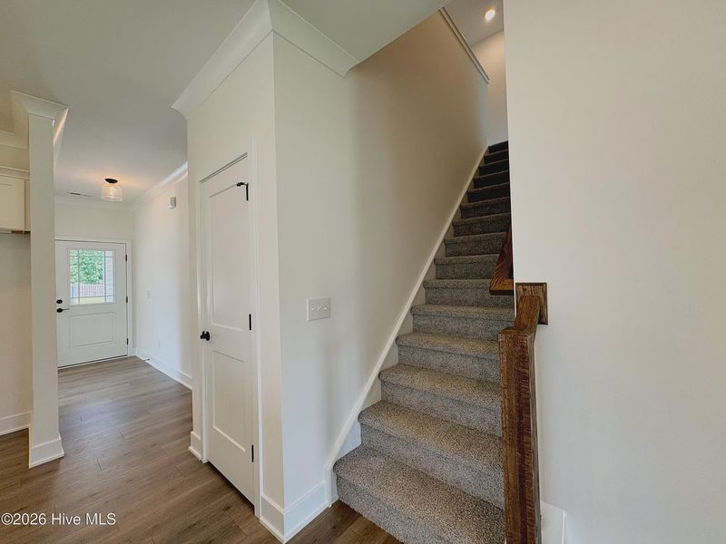 Spacious, unfurnished interior of a new home in Autumn Trail, Bolivia (Image 21).