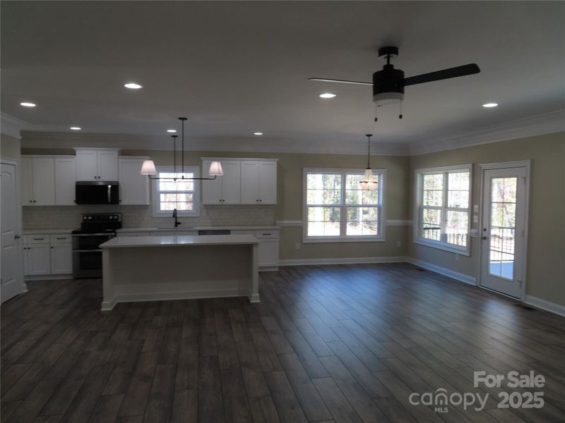 Spacious, unfurnished interior of a new home in , Rock Hill (Image 26).