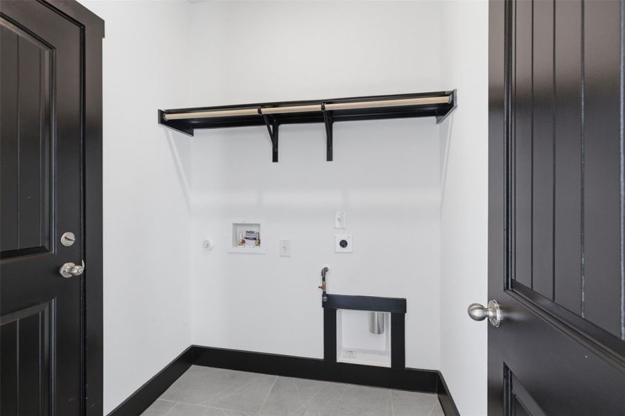 Spacious, unfurnished interior of a new home in , Pflugerville (Image 20).