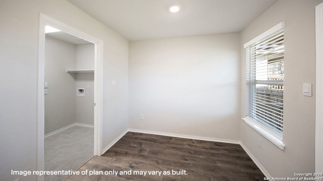 Spacious, unfurnished interior of a new home in Brookstone Creek, San Antonio (Image 16).