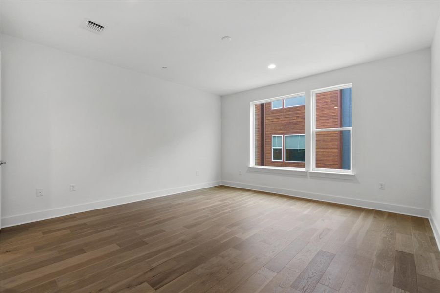 Spacious, unfurnished interior of a new home in Bluebonnet Lofts, Austin (Image 19). Spacious, unfurnished interior of a new home in Bluebonnet Lofts, Austin (Image 19).