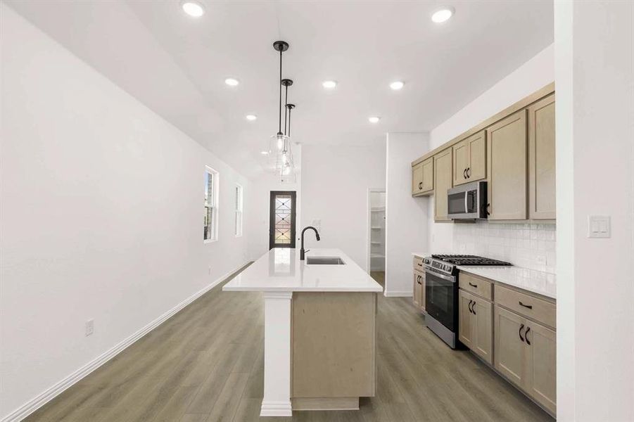 Furnished interior view inside a new home in Creekview Fossil Ridge, Pilot Point (Image 10). Furnished interior view inside a new home in Creekview Fossil Ridge, Pilot Point (Image 10).