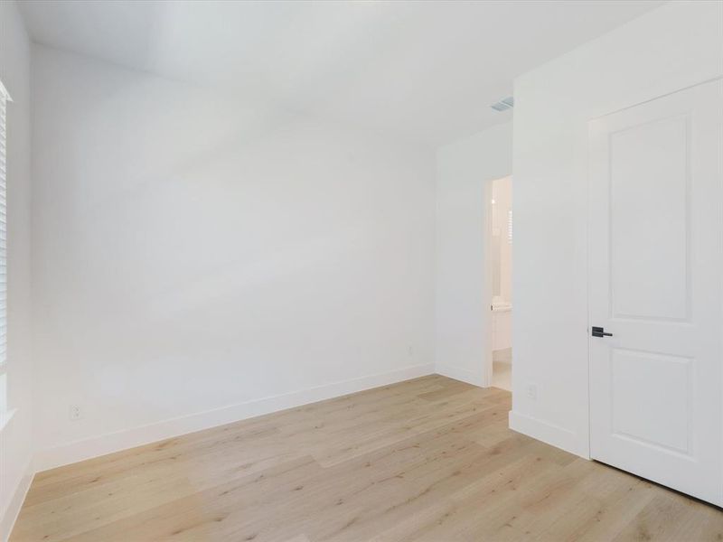 Spacious, unfurnished interior of a new home in Royal Court, Little Elm (Image 12). Spacious, unfurnished interior of a new home in Royal Court, Little Elm (Image 12).