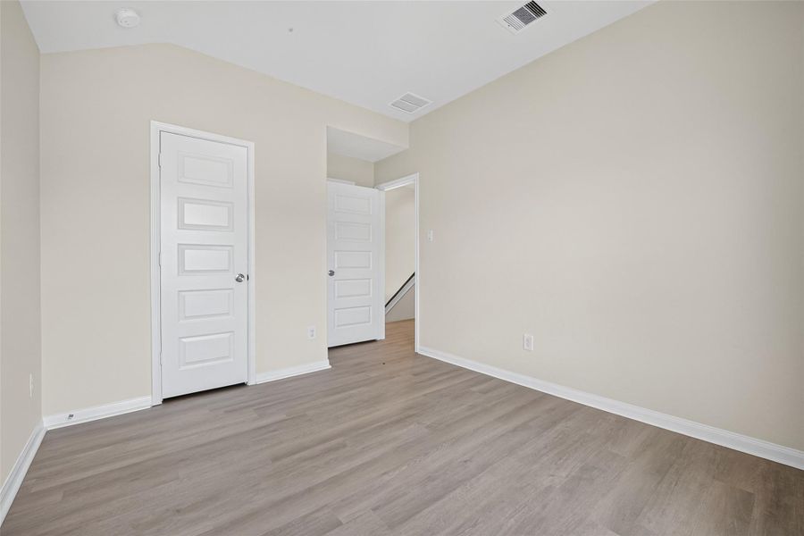 Spacious, unfurnished interior of a new home in , Montgomery (Image 38).