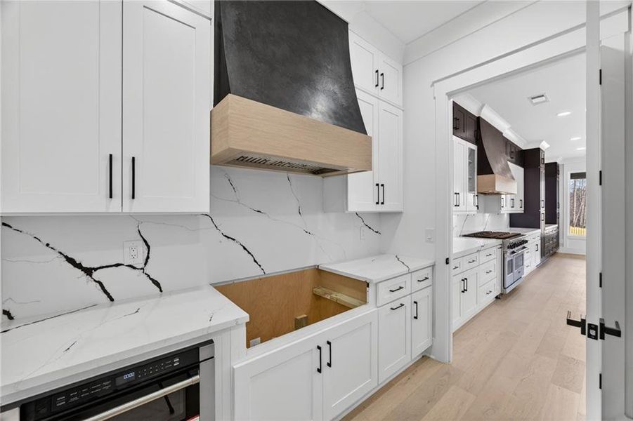 Furnished interior view inside a new home in , Buford (Image 52).