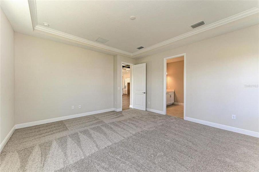Spacious, unfurnished interior of a new home in Oakfield, Parrish (Image 30).