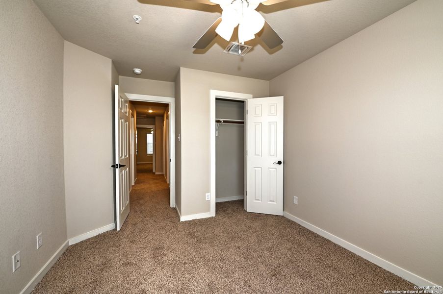 Spacious, unfurnished interior of a new home in , San Antonio (Image 33).