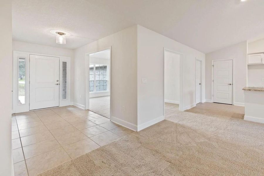 Spacious, unfurnished interior of a new home in Palm Bay, Palm Bay (Image 14).