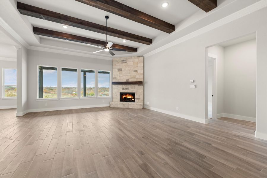 Spacious, unfurnished interior of a new home in Eagle Ridge Estates, Weatherford (Image 21).