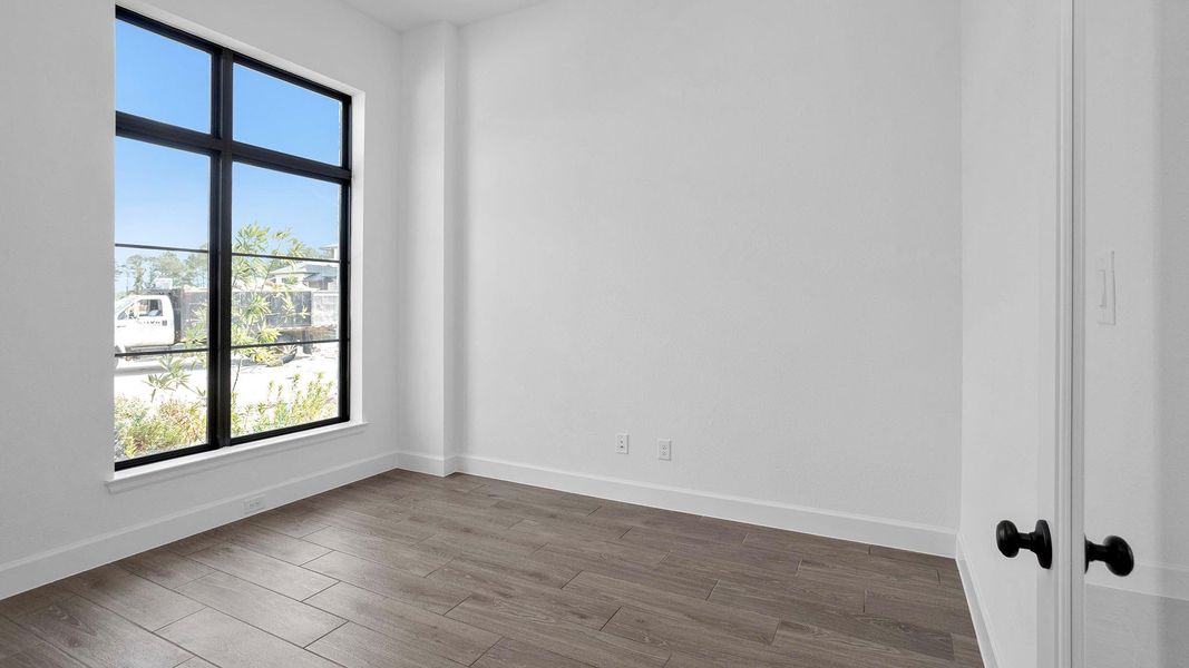 Spacious, unfurnished interior of a new home in Artavia 55' - Valencia, Conroe (Image 11). Spacious, unfurnished interior of a new home in Artavia 55' - Valencia, Conroe (Image 11).