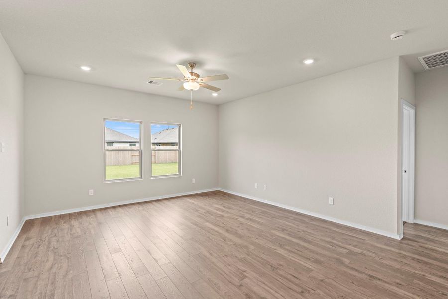 Spacious, unfurnished interior of a new home in Windrose Green, Angleton (Image 28). Spacious, unfurnished interior of a new home in Windrose Green, Angleton (Image 28).