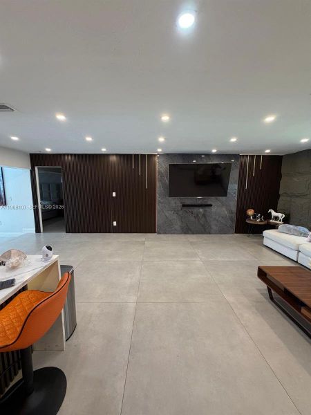 Furnished interior view inside a new home in , Fort Lauderdale (Image 13).