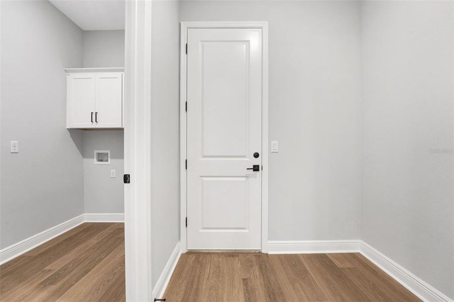 Spacious, unfurnished interior of a new home in Palms at Windermere, Windermere (Image 54).