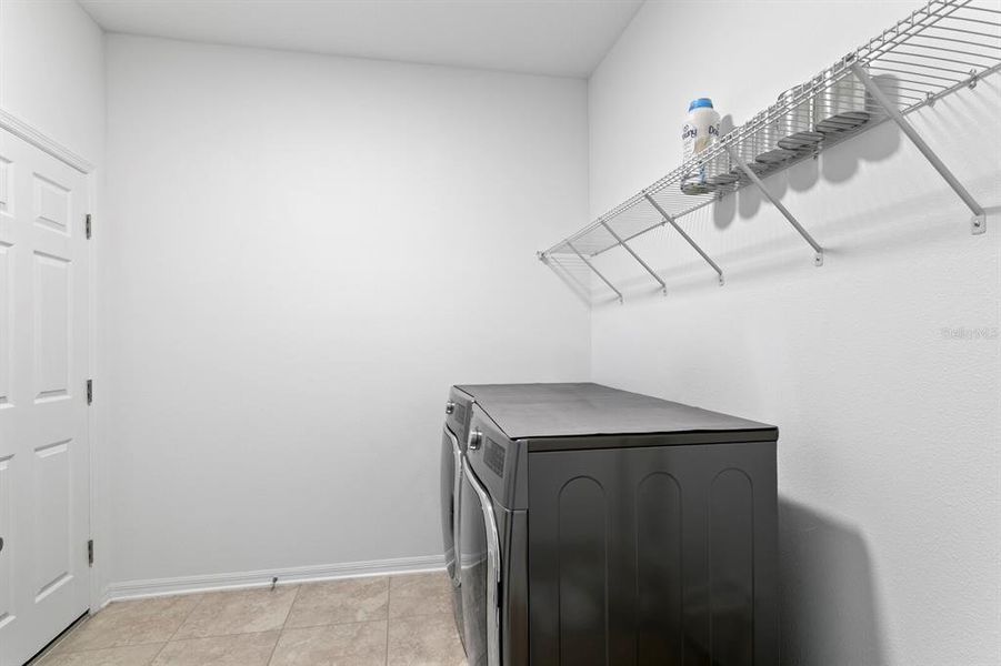 Spacious, unfurnished interior of a new home in , Tampa (Image 18).