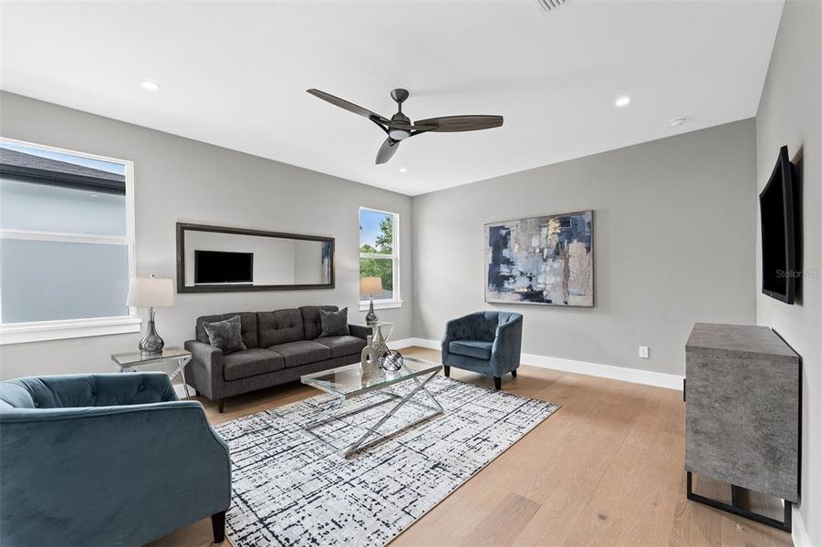 Furnished interior view inside a new home in , Orlando (Image 38).
