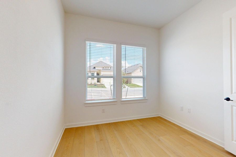 Spacious, unfurnished interior of a new home in Estancia West, Manchaca (Image 35). Spacious, unfurnished interior of a new home in Estancia West, Manchaca (Image 35).