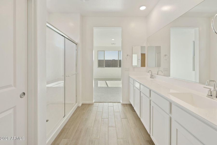 OWNER'S BATH OWNER'S BATH