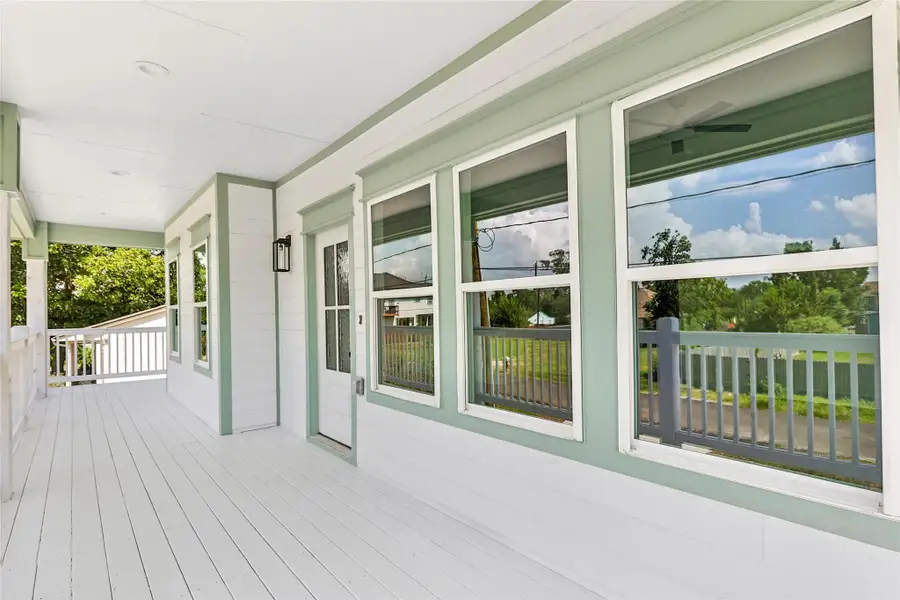 Covered deck. Plenty of room to enjoy the bay breeze.
