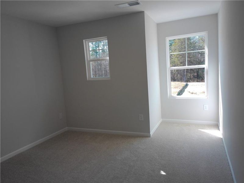Spacious, unfurnished interior of a new home in Lake Shore, Winder (Image 25).