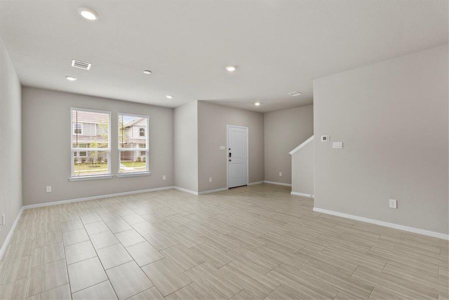 Spacious, unfurnished interior of a new home in Orchard Village, Fort Worth (Image 22). Spacious, unfurnished interior of a new home in Orchard Village, Fort Worth (Image 22).