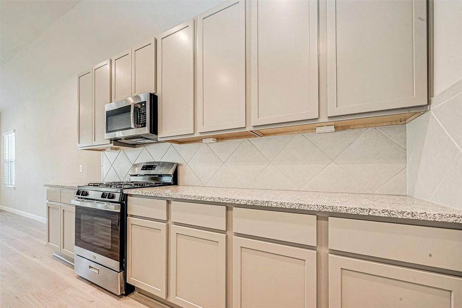 Image 42 of a home in King Oaks Village.