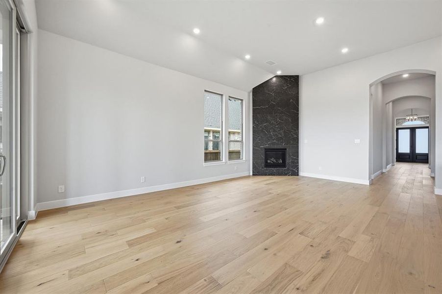 Spacious, unfurnished interior of a new home in Sandbrock Ranch: 60ft. lots, Aubrey (Image 16). Spacious, unfurnished interior of a new home in Sandbrock Ranch: 60ft. lots, Aubrey (Image 16).