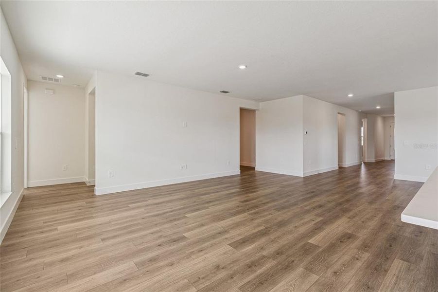 Spacious, unfurnished interior of a new home in Coasterra, Palmetto (Image 14).