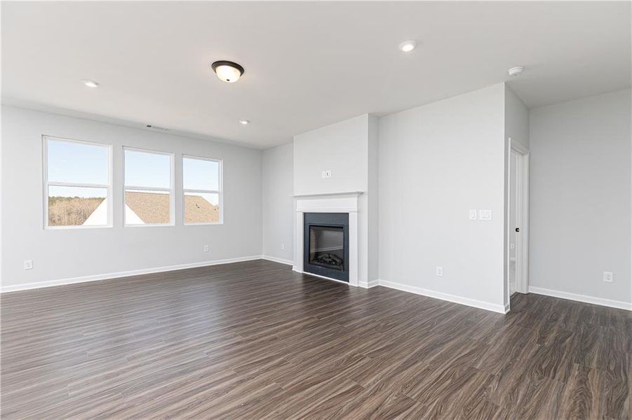 Spacious, unfurnished interior of a new home in Riverside Ridge, Lawrenceville (Image 17).