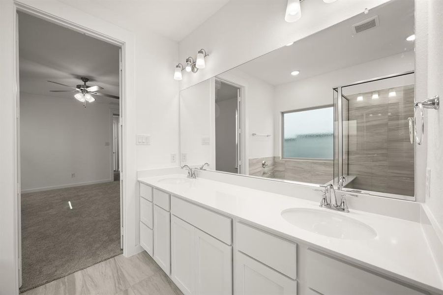 19_8825 Acorn- primary suite-5