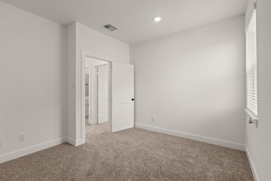 Spacious, unfurnished interior of a new home in Elyson 60's, Katy (Image 20).