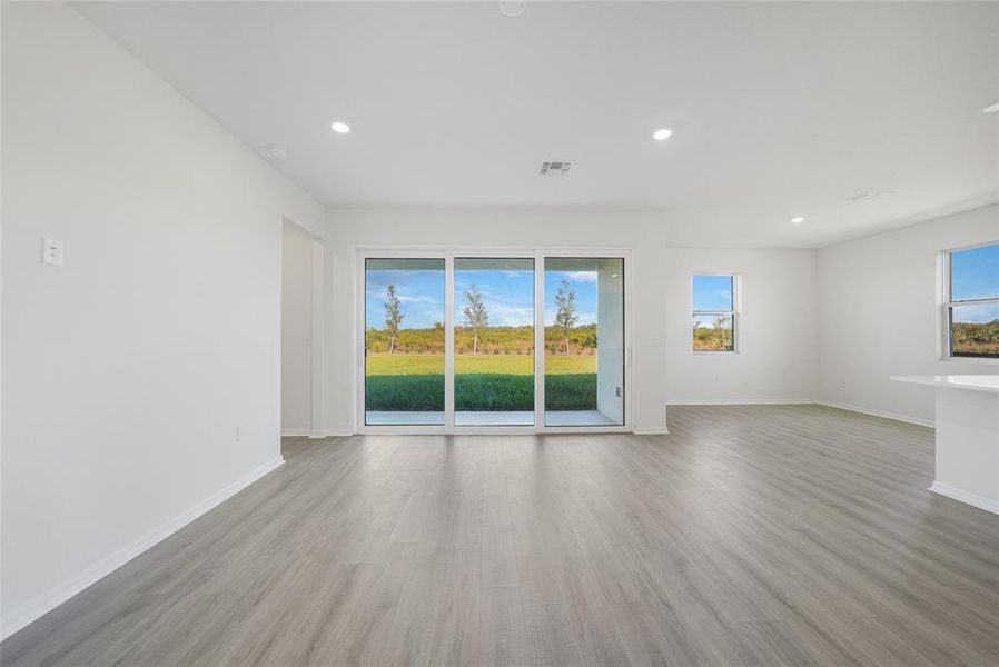 Spacious, unfurnished interior of a new home in Turnleaf, Punta Gorda (Image 28). Spacious, unfurnished interior of a new home in Turnleaf, Punta Gorda (Image 28).