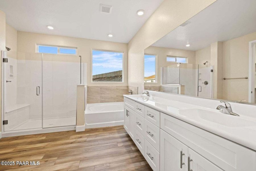 Furnished interior view inside a new home in Morningstar, Prescott Valley (Image 24).