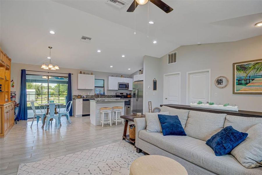 Image 18 of a home in . Image 18 of a home in .