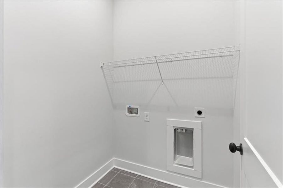 Spacious, unfurnished interior of a new home in , Rome (Image 36).