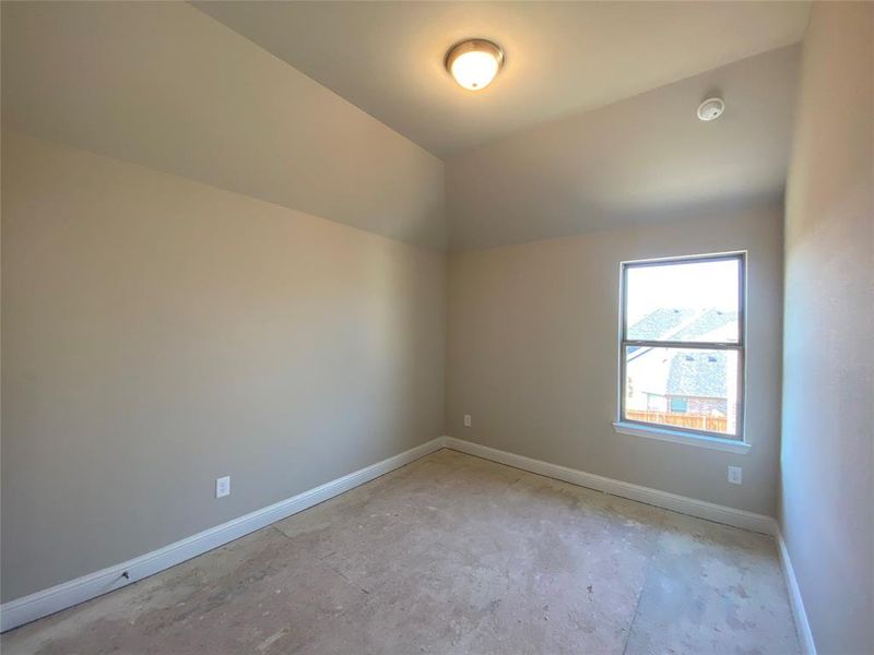 Bed 4 with vaulted ceiling and ensuite bathroom is perfect for guests.