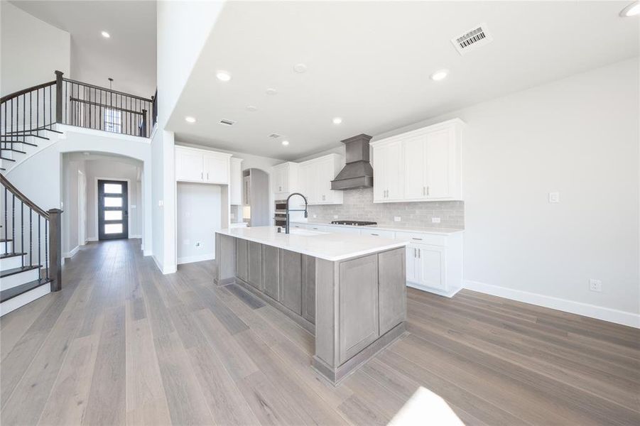 Furnished interior view inside a new home in Heath Golf and Yacht Club, Heath (Image 5).