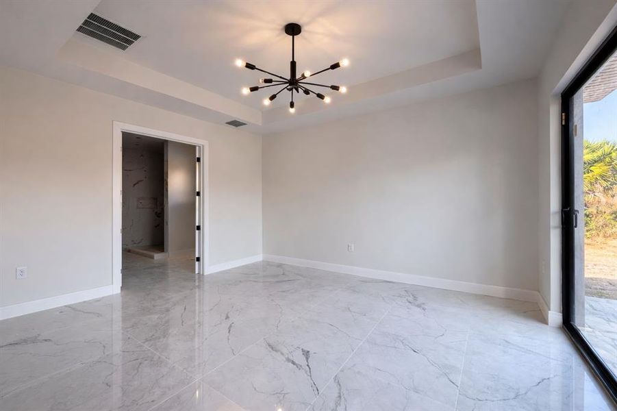 Spacious, unfurnished interior of a new home in , Port Charlotte (Image 9).