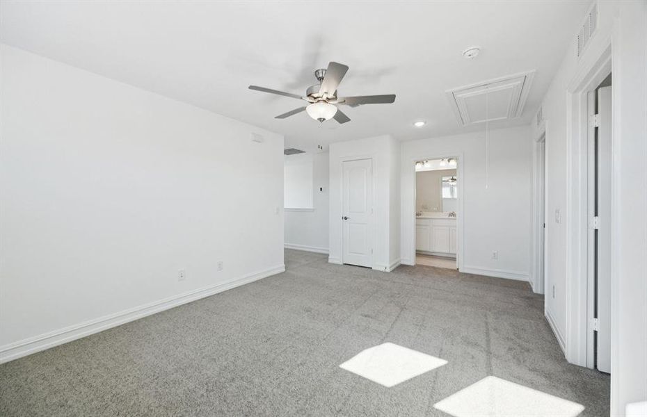 Spacious game room on second level