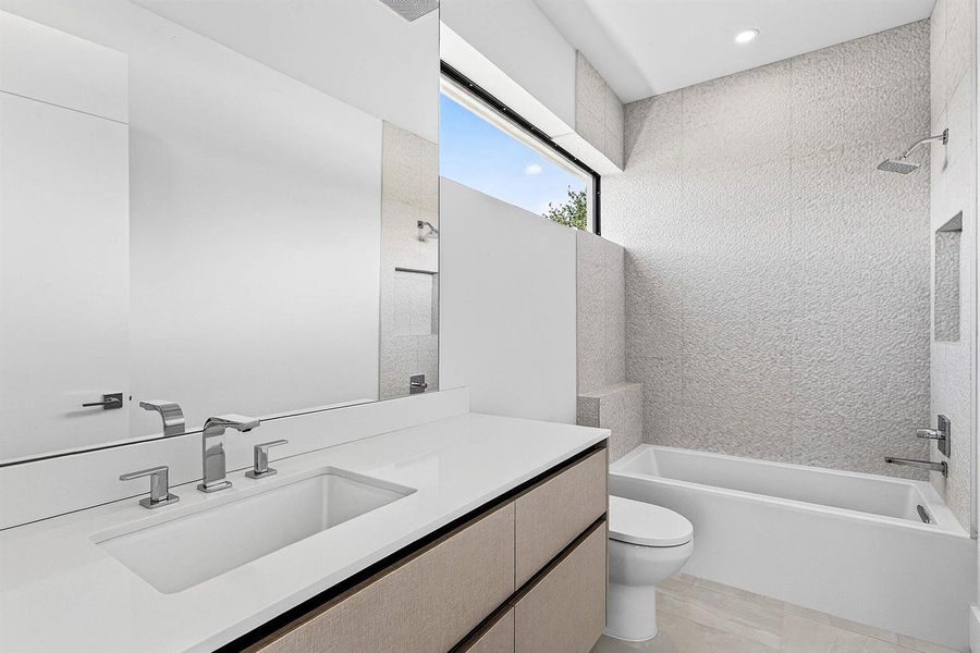 Bathroom 3 ensuite