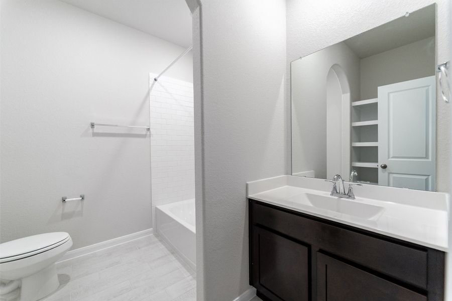 Furnished interior view inside a new home in Canterra Creek, Rosharon (Image 4).