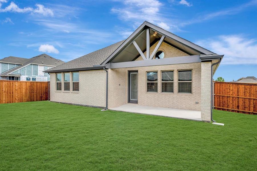 Exterior details and patio area of a home in Gateway Parks, Forney (Image 2). Exterior details and patio area of a home in Gateway Parks, Forney (Image 2).