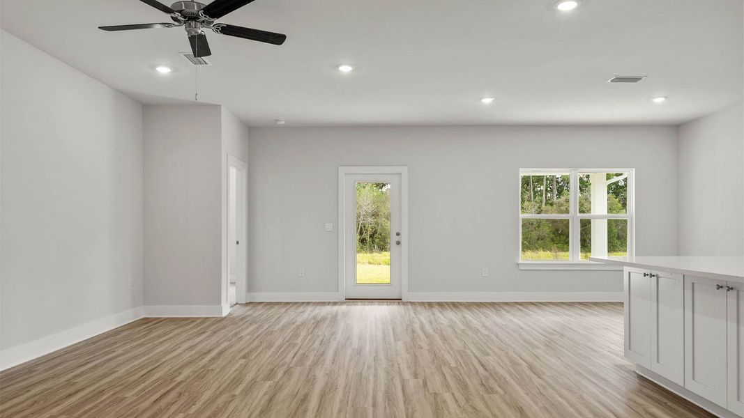 Spacious, unfurnished interior of a new home in Buffer Farms, Port Saint Joe (Image 15). Spacious, unfurnished interior of a new home in Buffer Farms, Port Saint Joe (Image 15).
