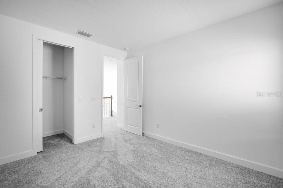 Spacious, unfurnished interior of a new home in Hammock at Two Rivers, Zephyrhills (Image 34).