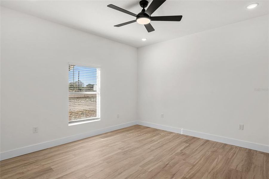 Spacious, unfurnished interior of a new home in , Okeechobee (Image 30).
