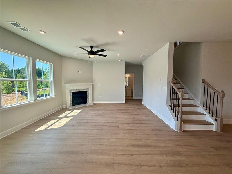 Spacious, unfurnished interior of a new home in Berkeley Mill, Cumming (Image 7).