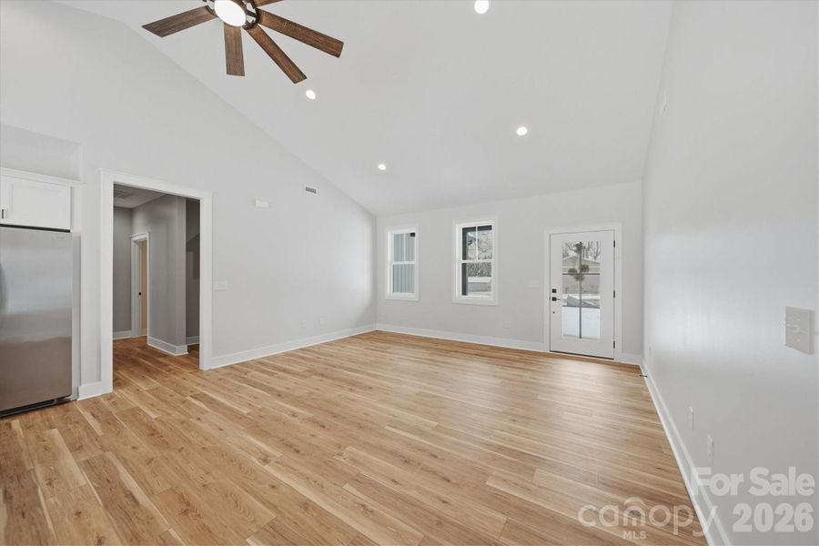 Spacious, unfurnished interior of a new home in , Maiden (Image 21).