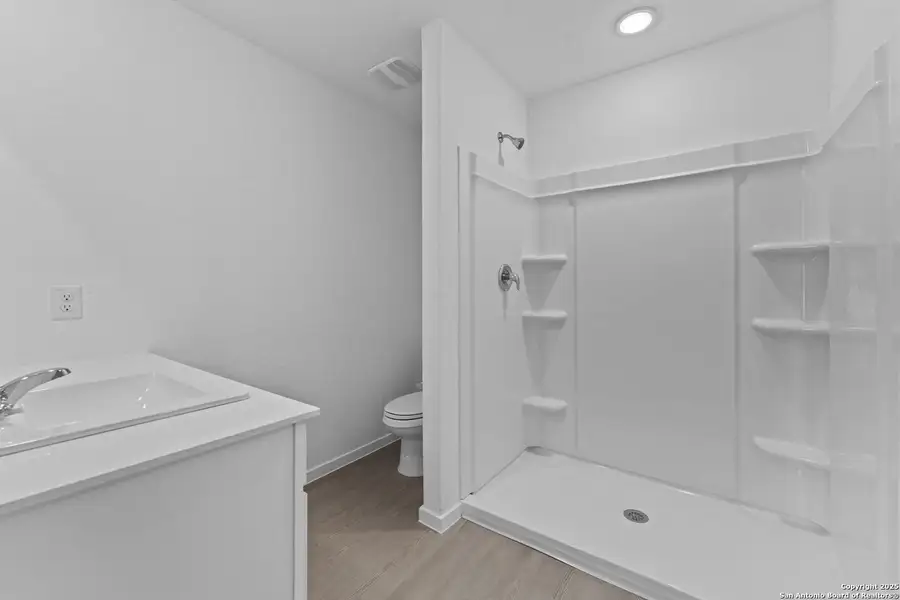 Furnished interior view inside a new home in Lodi Grove, Floresville (Image 9). Furnished interior view inside a new home in Lodi Grove, Floresville (Image 9).