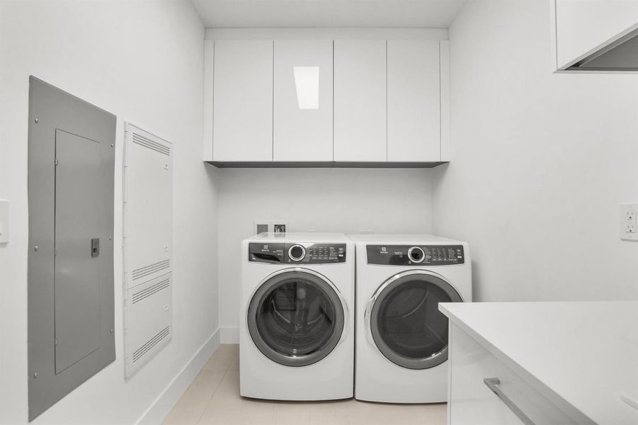 151 N Seabreeze Blvd unit 504-42 151 N Seabreeze Blvd unit 504-42