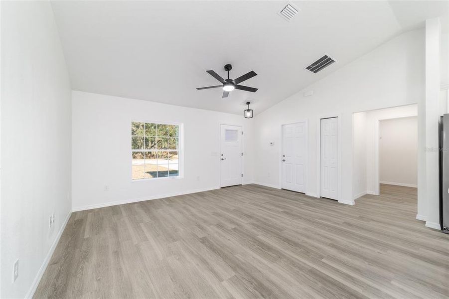 Spacious, unfurnished interior of a new home in , Dunnellon (Image 40). Spacious, unfurnished interior of a new home in , Dunnellon (Image 40).