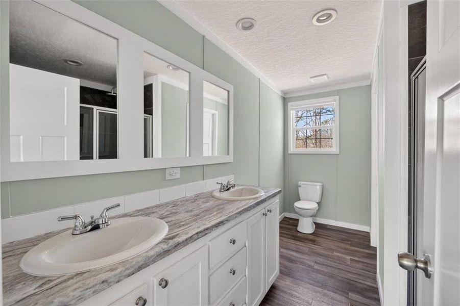 Furnished interior view inside a new home in , Oxford (Image 8).